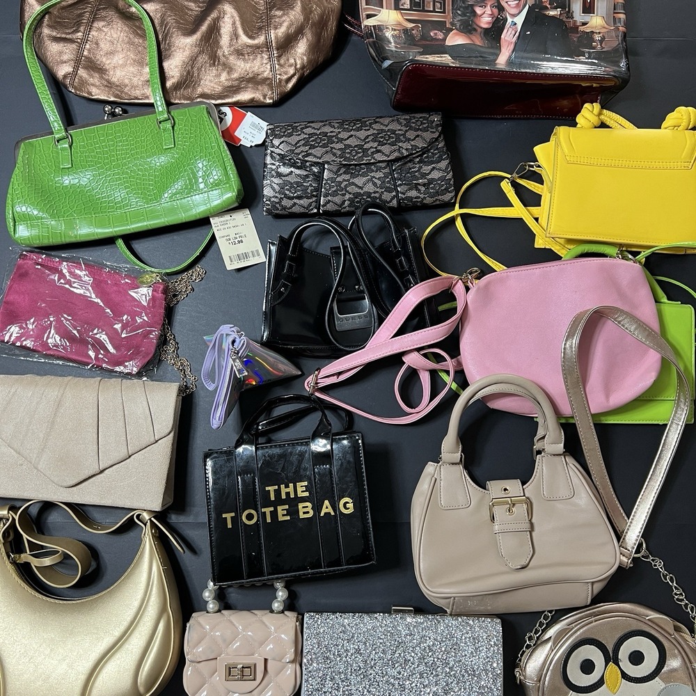 Lot Of Women's Purses, Handbags, Wallets & Clutches 17 Total Bags